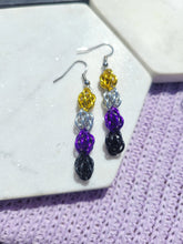 Load image into Gallery viewer, Large Sweet Pea Earrings