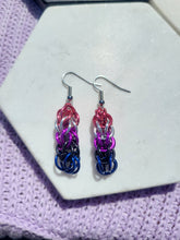 Load image into Gallery viewer, Snake Weave Earrings