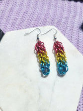 Load image into Gallery viewer, Snake Weave Earrings