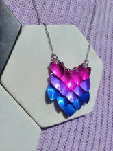 Load image into Gallery viewer, Scalemaille Shield Neckalce
