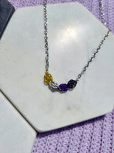 Load image into Gallery viewer, Dainty Sweet Pea Necklace