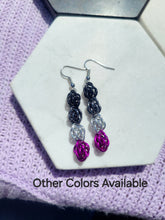 Load image into Gallery viewer, Large Sweet Pea Earrings