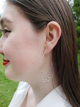 Load image into Gallery viewer, Graduated Bubble Sterling Silver Oval Hoop Earrings