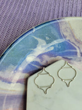 Load image into Gallery viewer, Twisted Lantern Sterling Silver Post Earrings