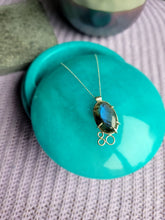Load image into Gallery viewer, Bubbly Blue Labradorite Claw-Prong Pendant
